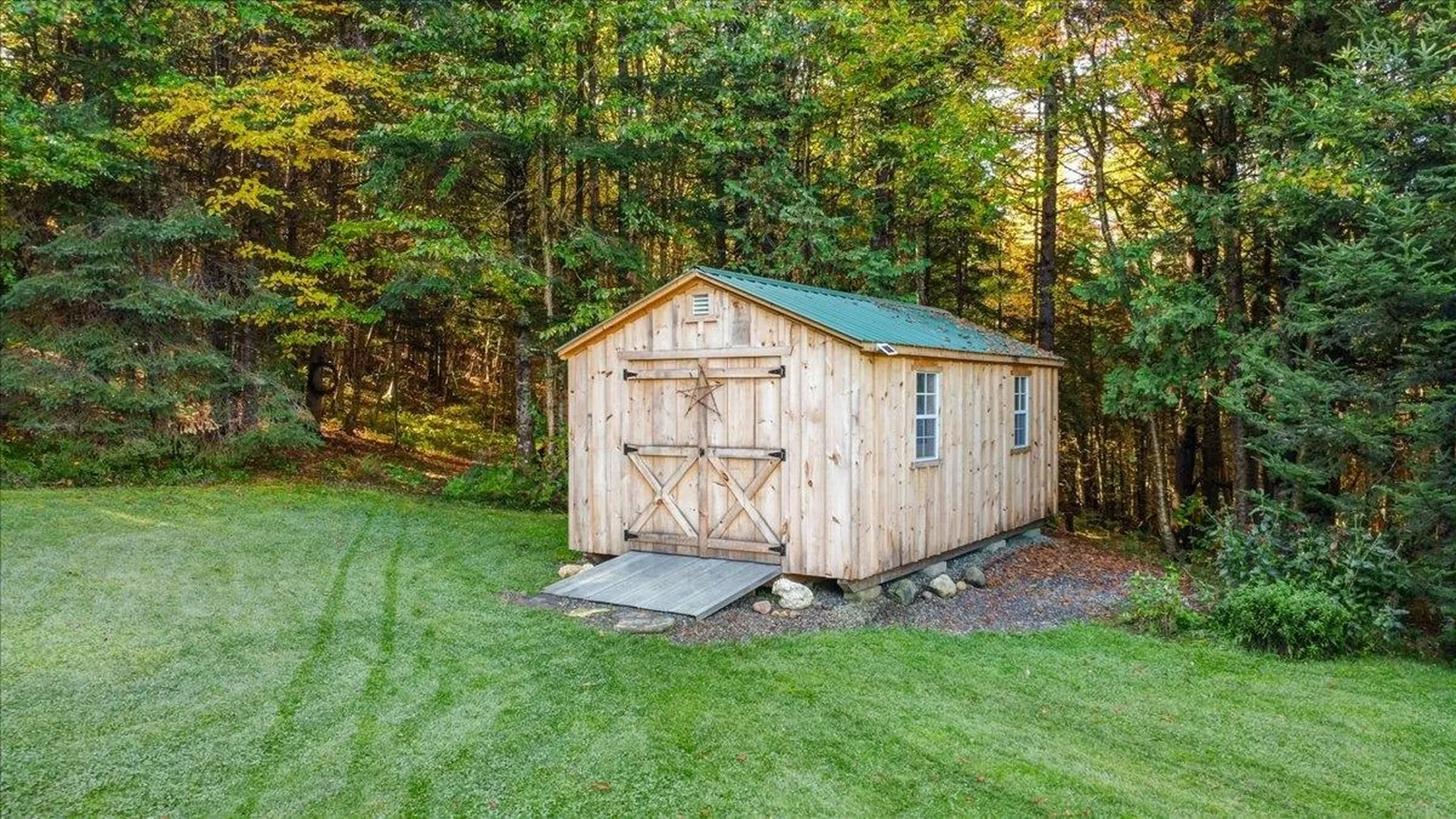 60 Petes Pond Road Hardwick VT 05836