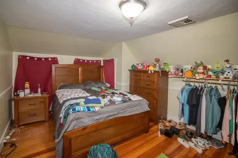 13 Bradley Street Concord NH 03301