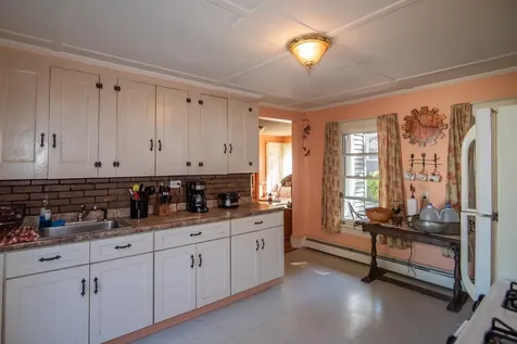 13 Bradley Street Concord NH 03301