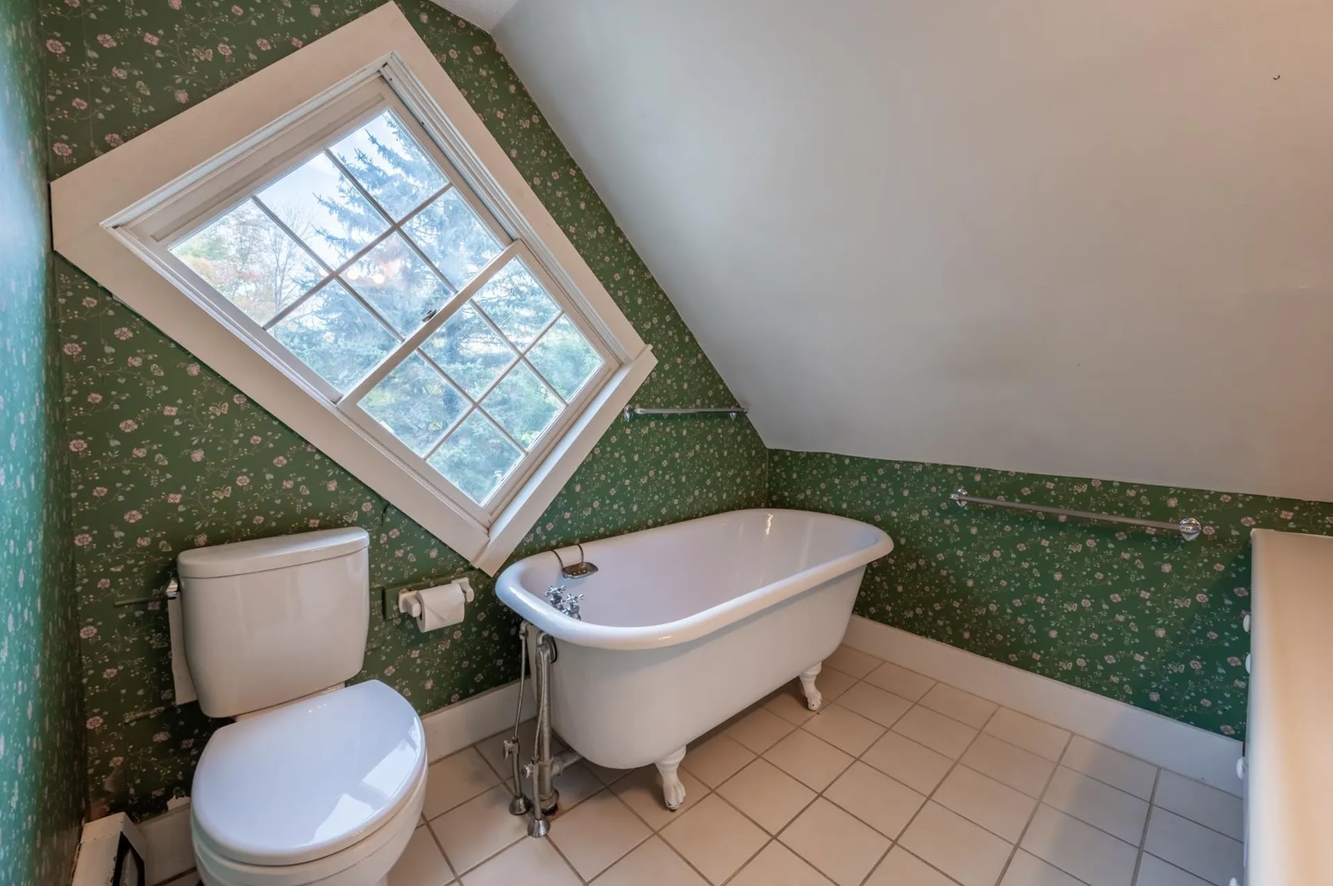 56 Rowell Road Newport NH 03773