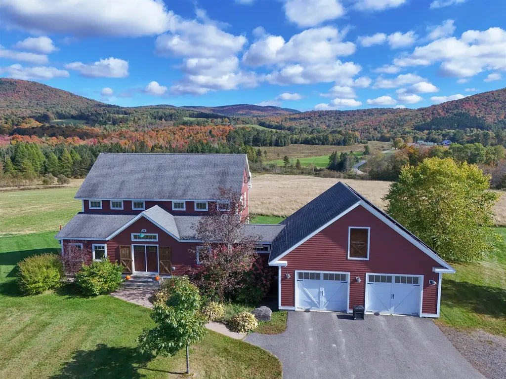 576 Ridge Road Kirby VT 05851