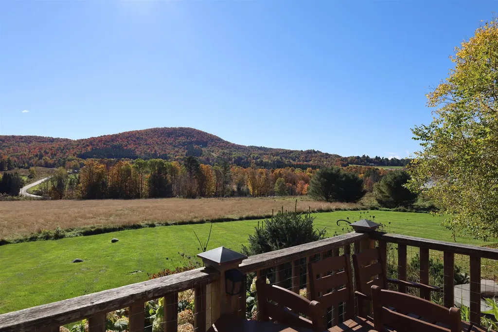 576 Ridge Road Kirby VT 05851