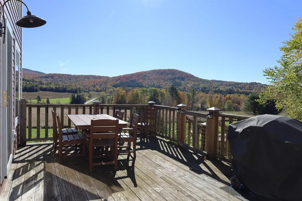 576 Ridge Road Kirby VT 05851