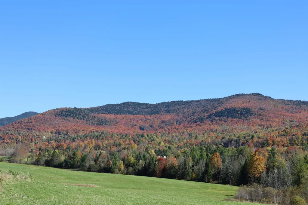 576 Ridge Road Kirby VT 05851