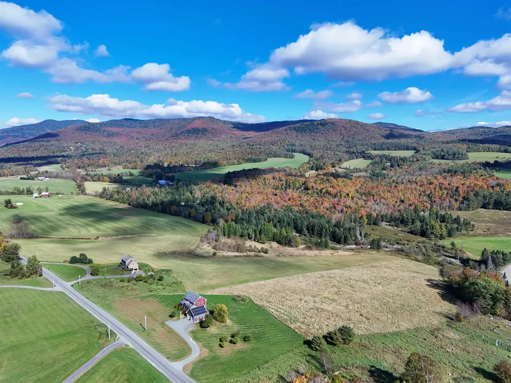 576 Ridge Road Kirby VT 05851