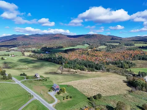 576 Ridge Road Kirby VT 05851