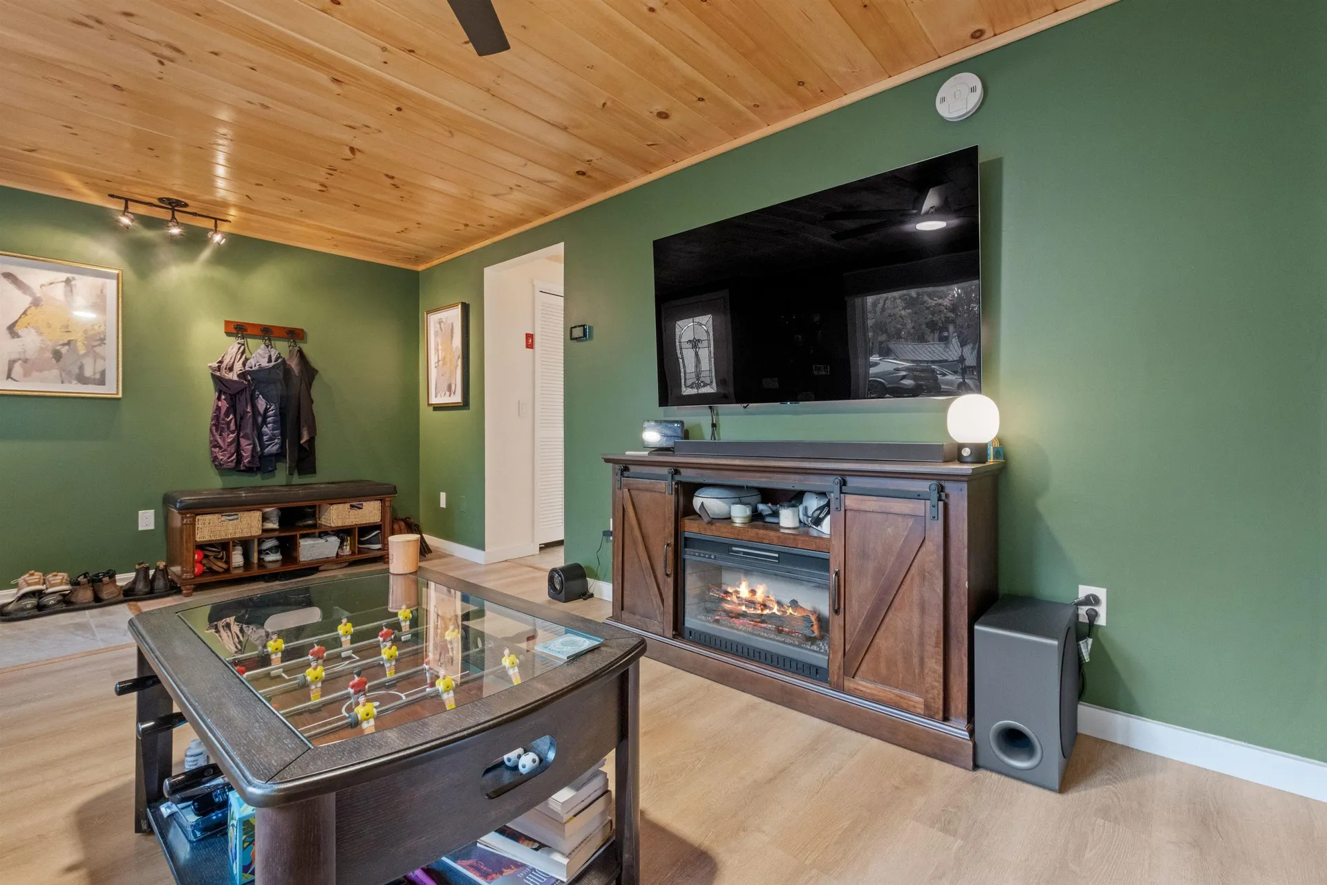18 Oakwood Drive Claremont NH 03743