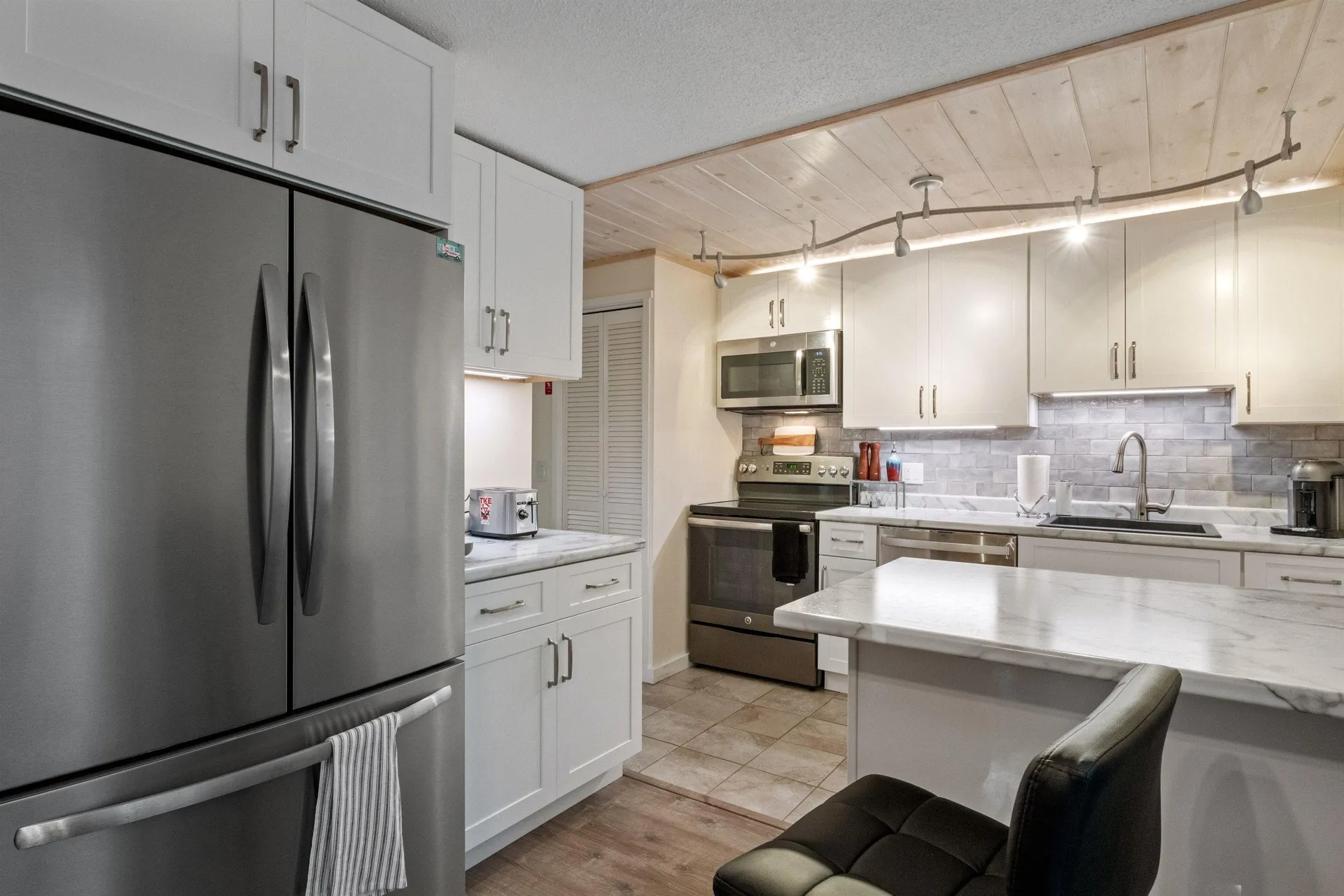 18 Oakwood Drive Claremont NH 03743