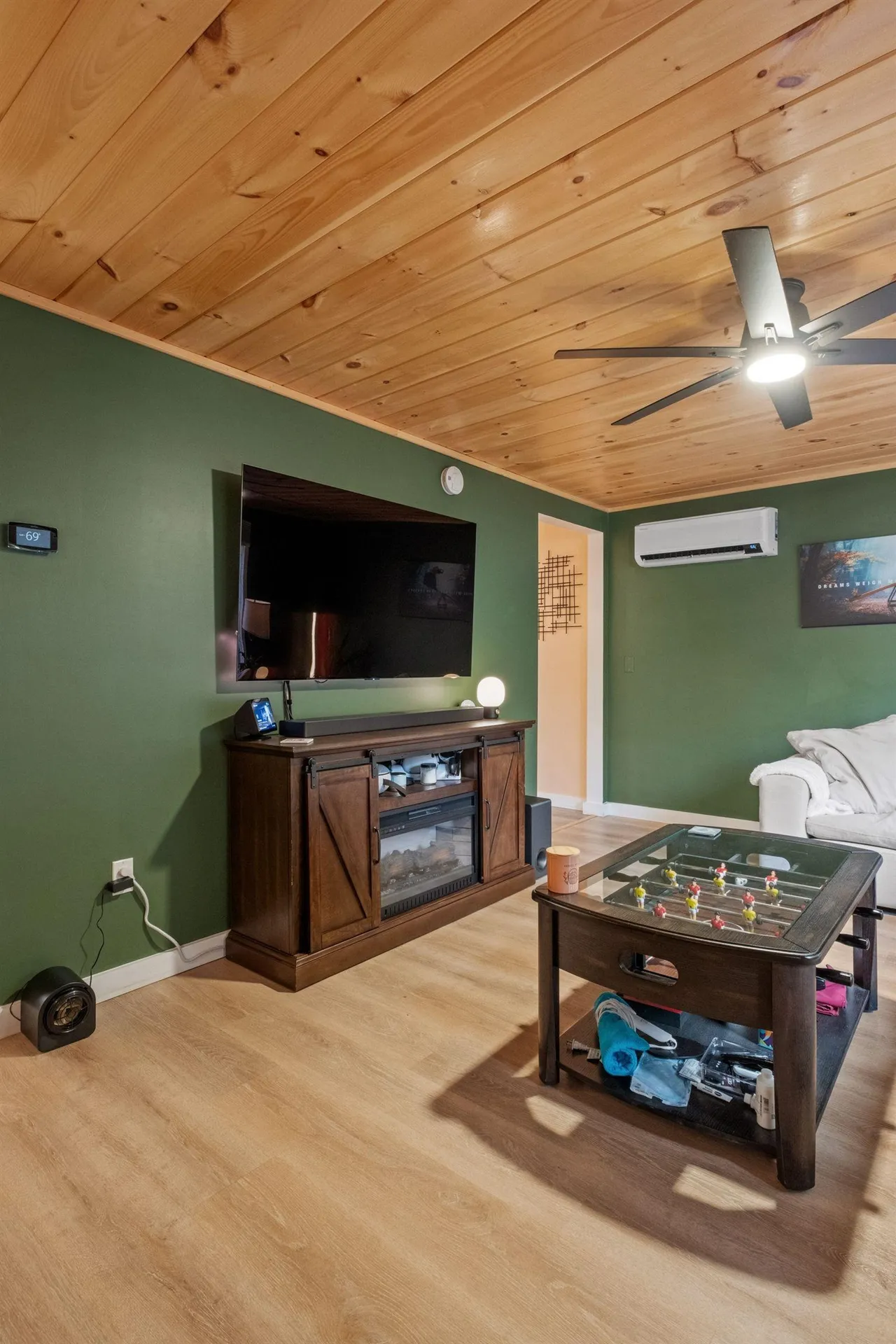 18 Oakwood Drive Claremont NH 03743