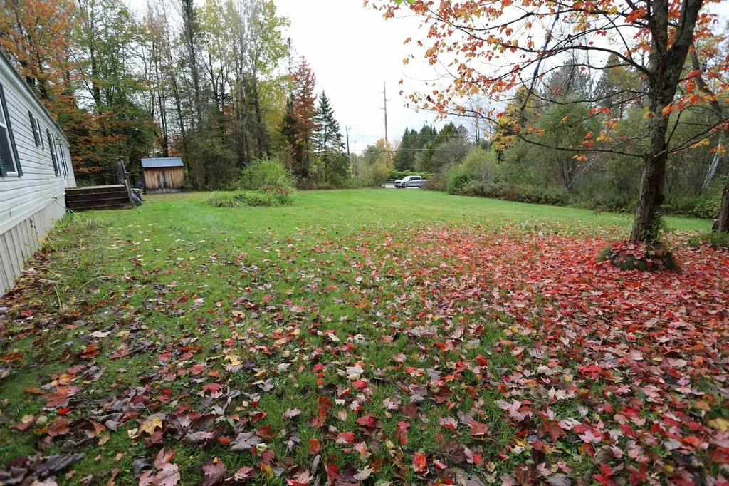 53 Cross Road Derby VT 05829