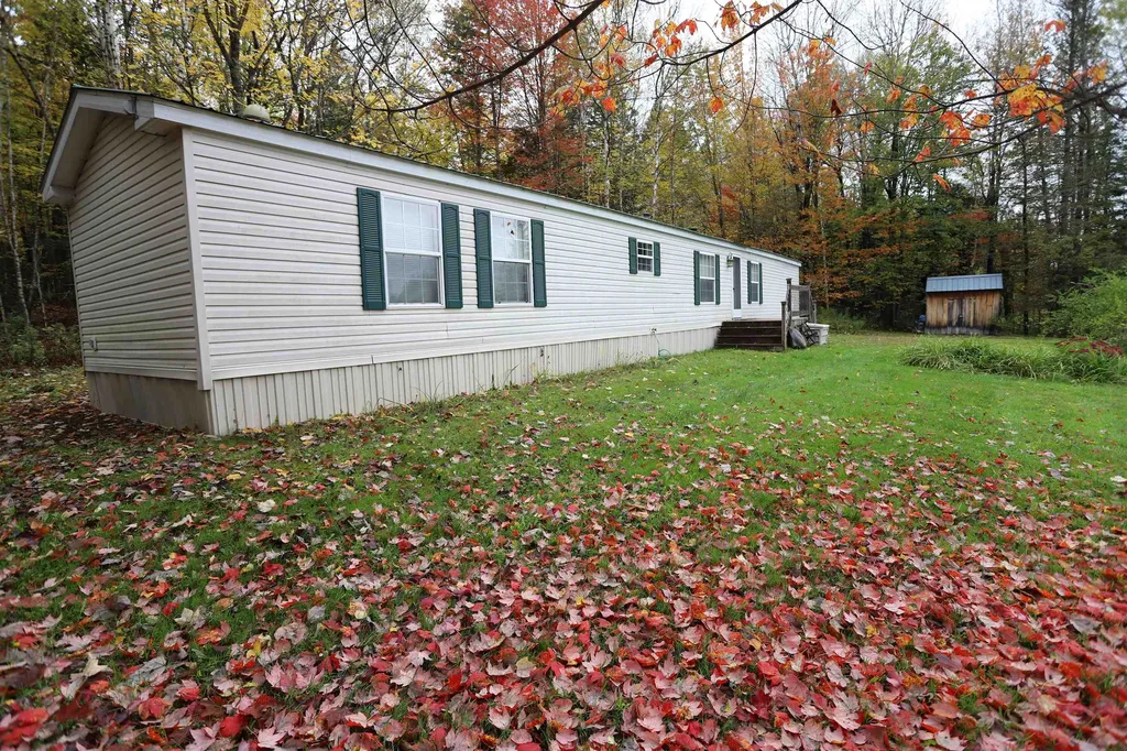 53 Cross Road Derby VT 05829