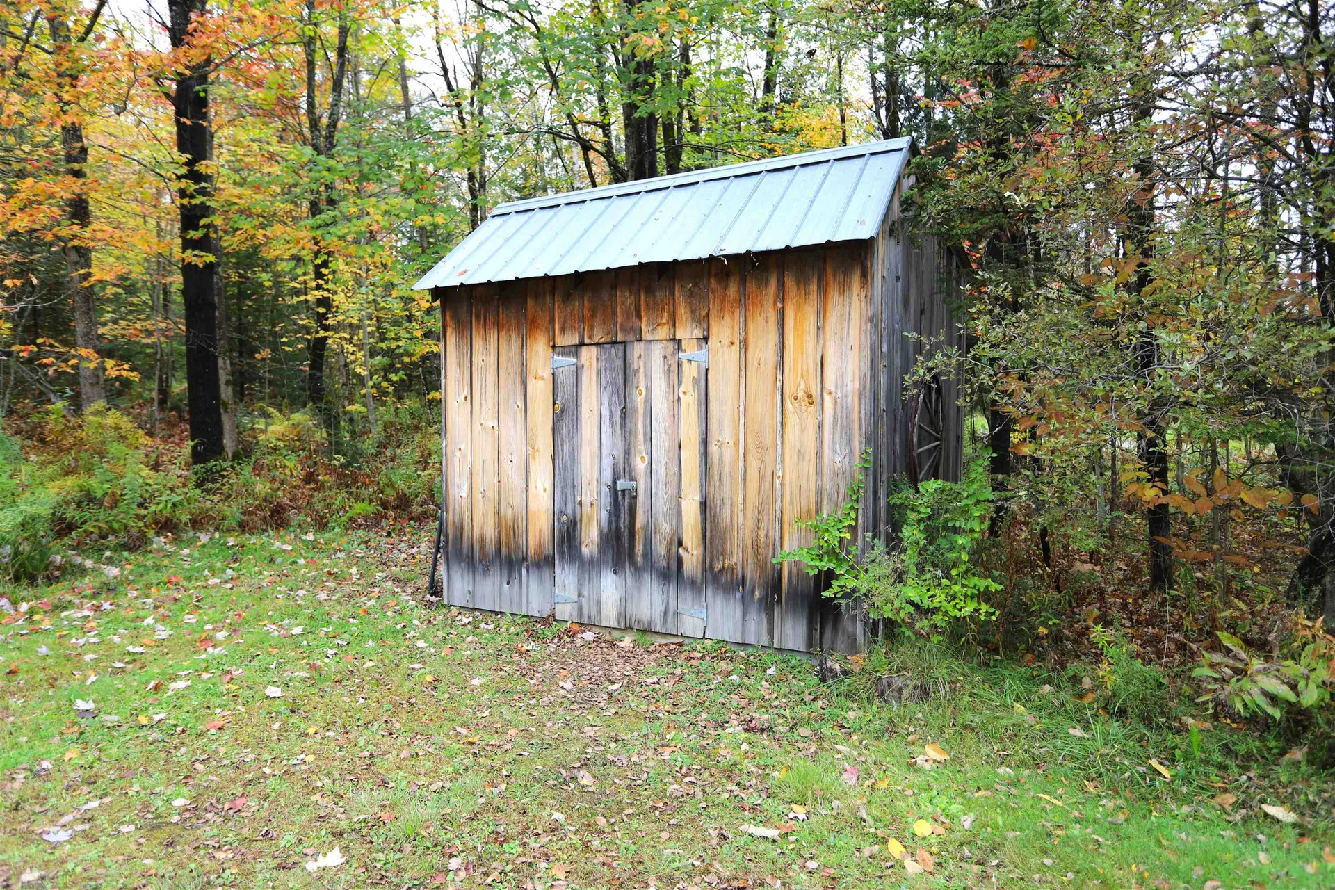 53 Cross Road Derby VT 05829
