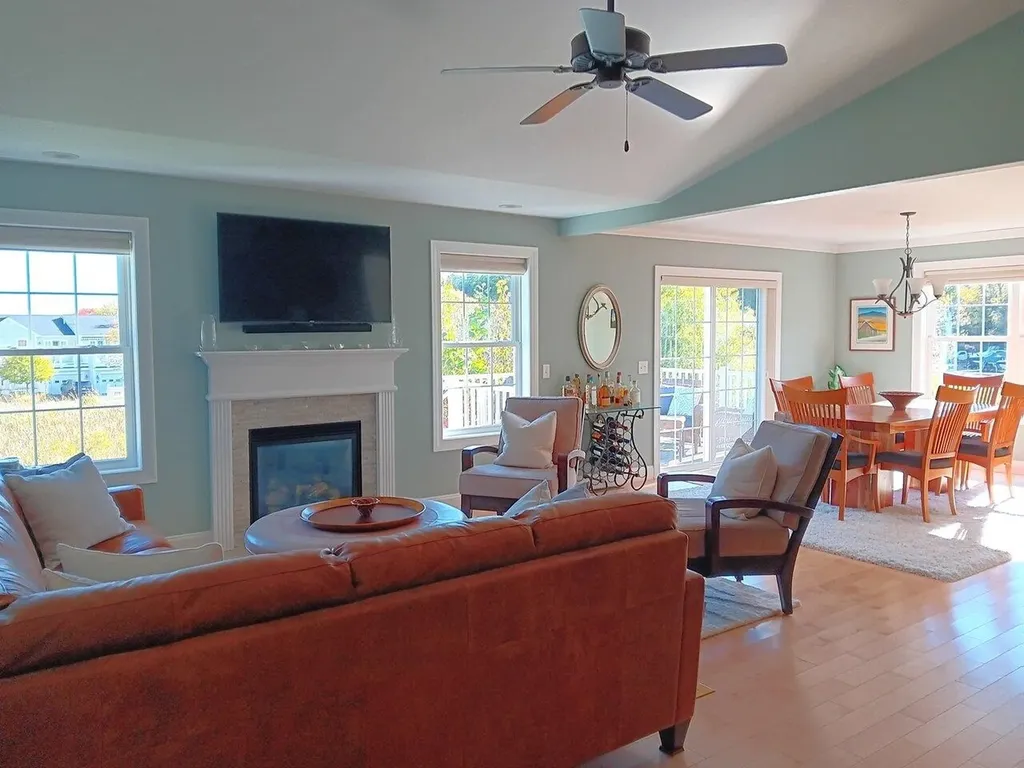 29 Marina Loop Colchester VT 05446