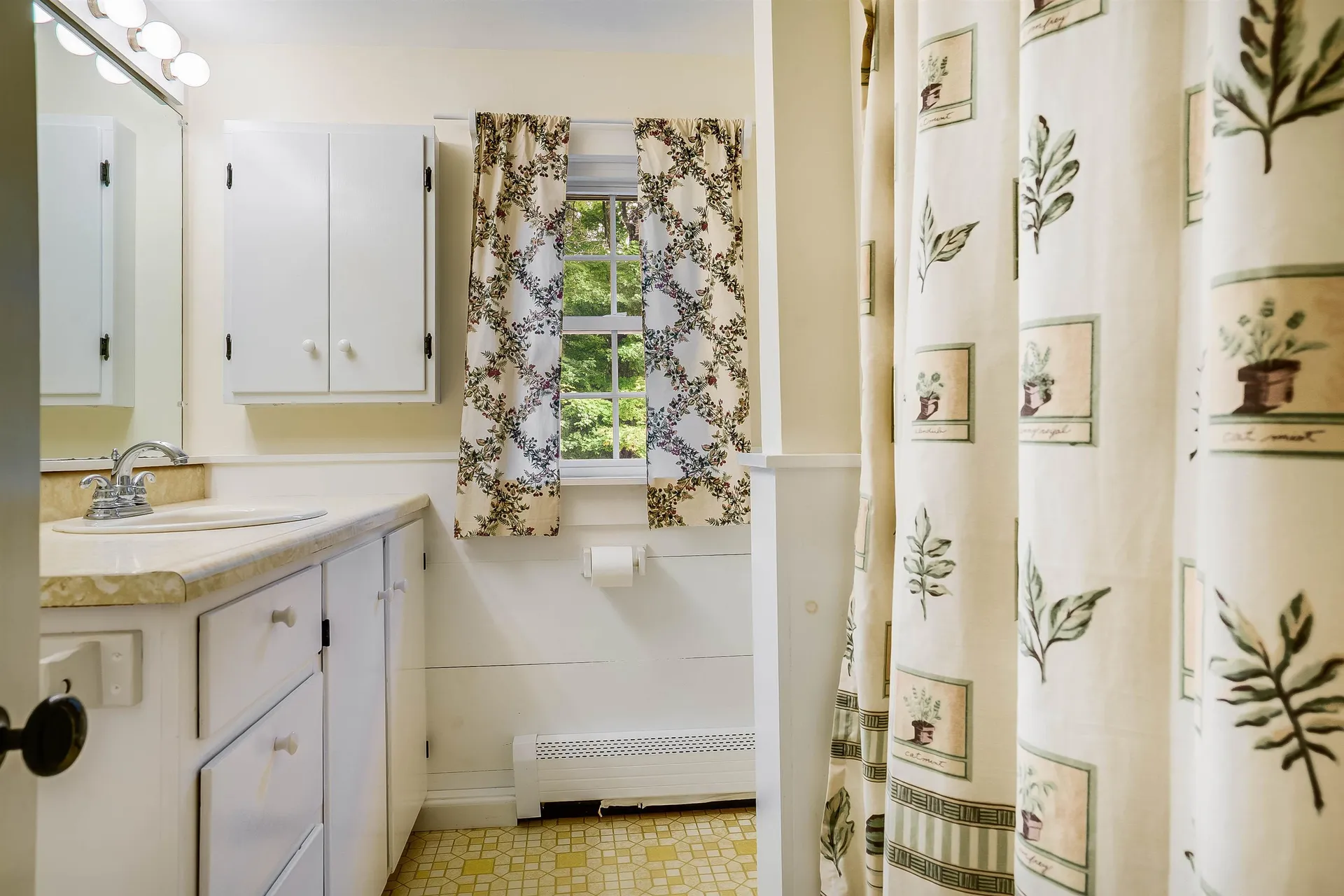 122 Barden Hill Road Hillsborough NH 03244