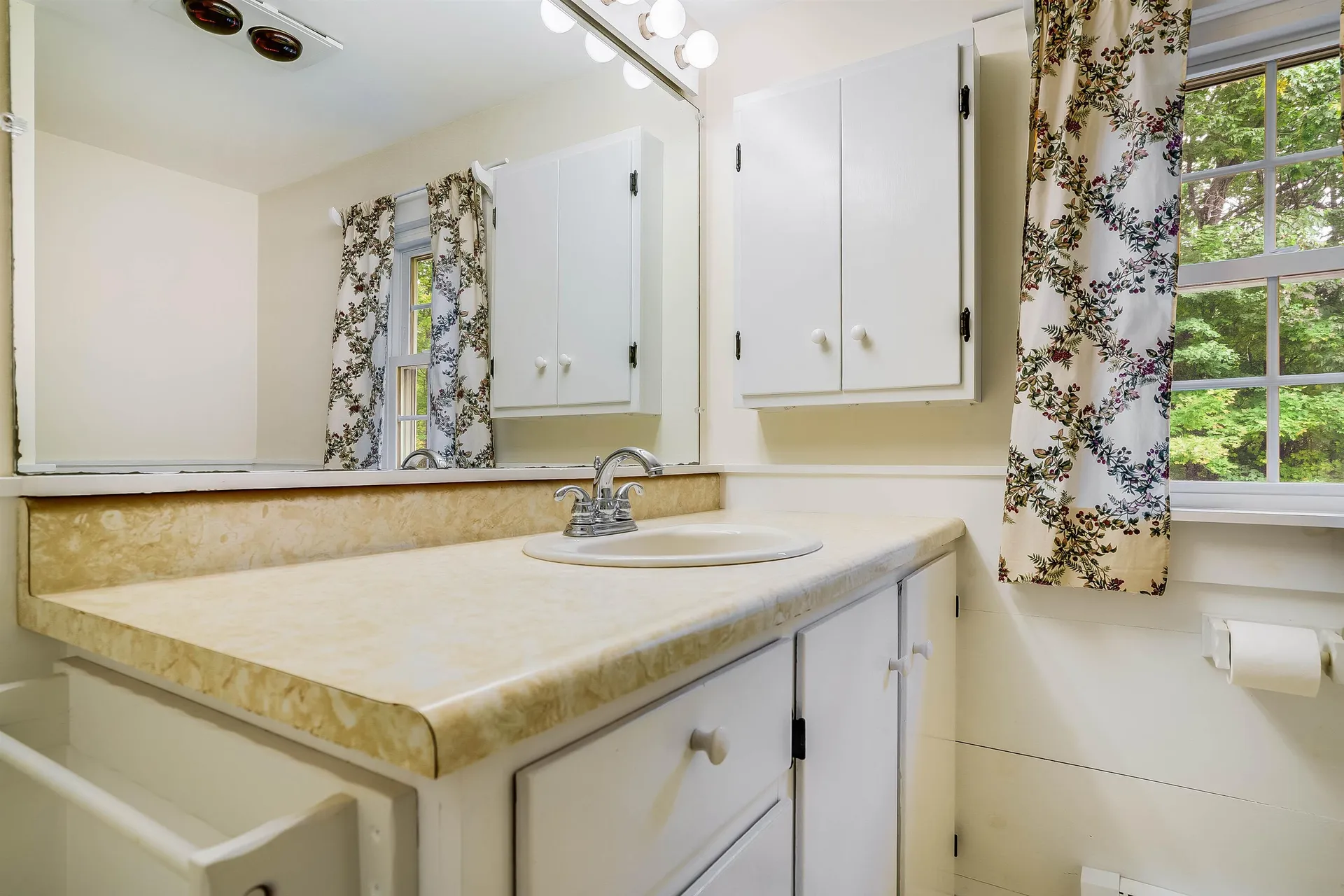 122 Barden Hill Road Hillsborough NH 03244