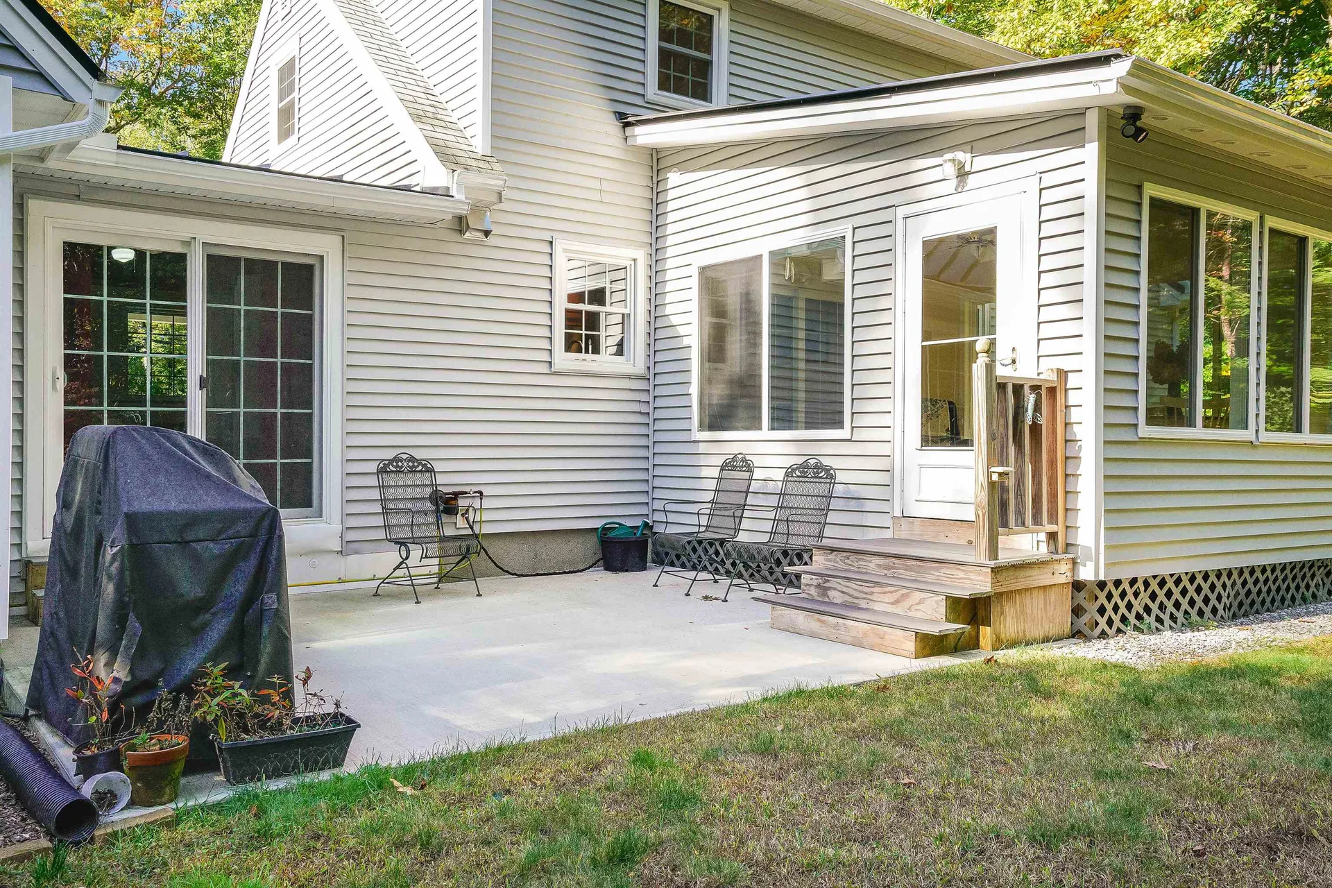 122 Barden Hill Road Hillsborough NH 03244