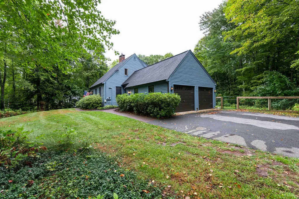 177 South Road Hopkinton NH 03229