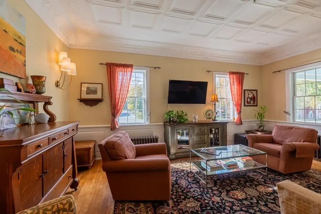 109 Mad Tom Road Dorset VT 05253