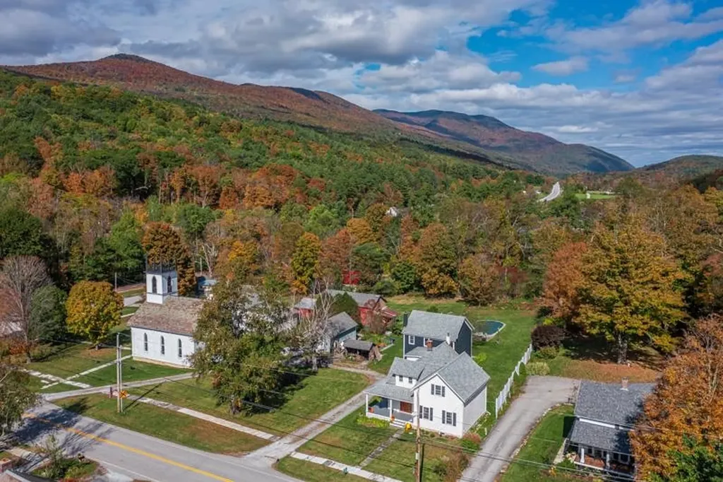 109 Mad Tom Road Dorset VT 05253