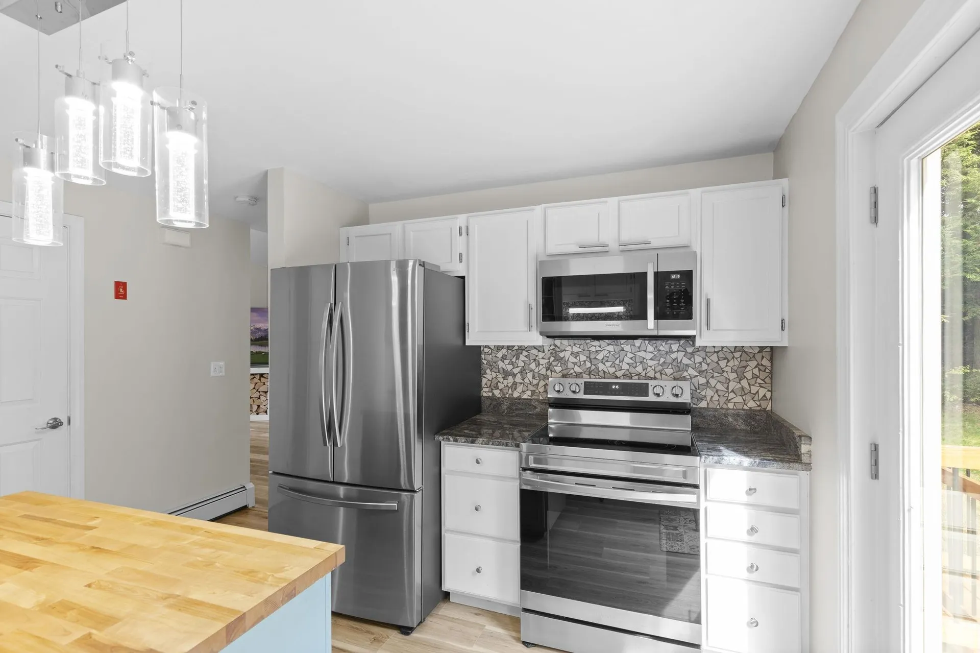 27 Tandy Road Deerfield NH 03037