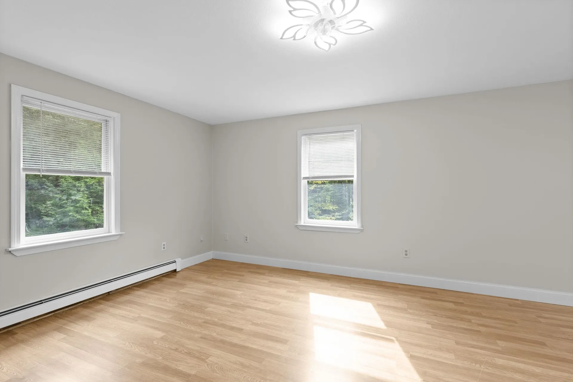 27 Tandy Road Deerfield NH 03037