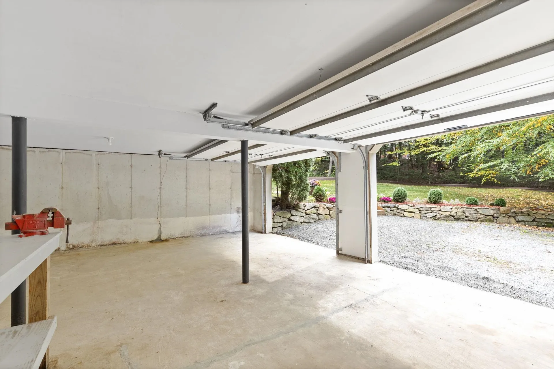 27 Tandy Road Deerfield NH 03037