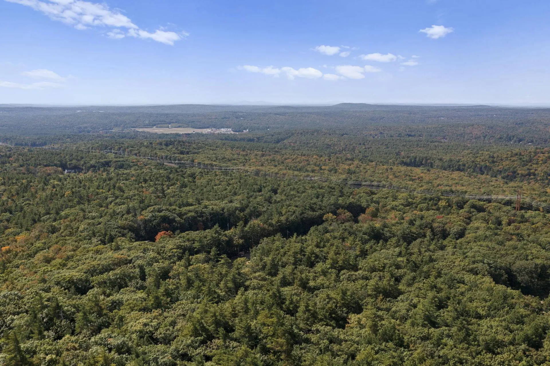 27 Tandy Road Deerfield NH 03037