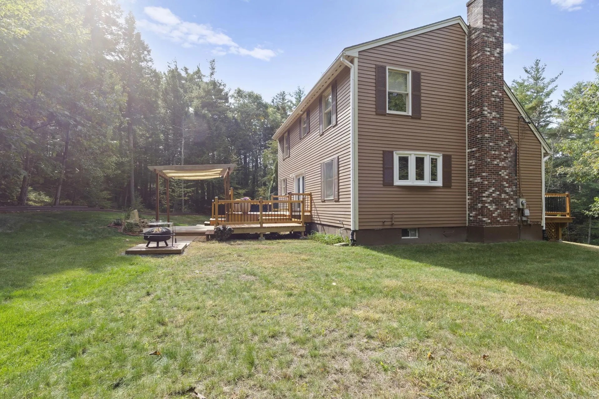 27 Tandy Road Deerfield NH 03037