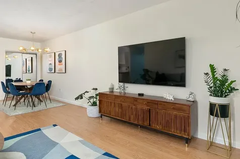 5 Tsienneto Road Derry NH 03038