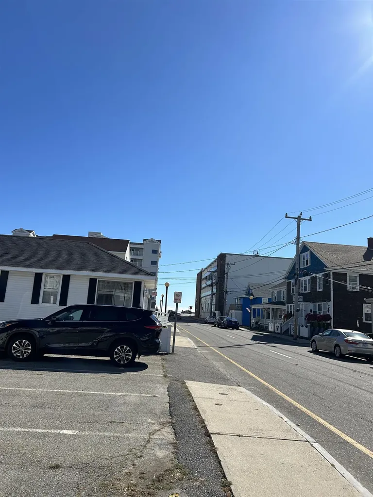 14 Highland Avenue Hampton NH 03842