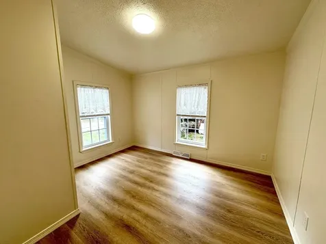 27 Sparrow Street Keene NH 03431