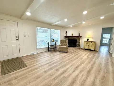 27 Sparrow Street Keene NH 03431