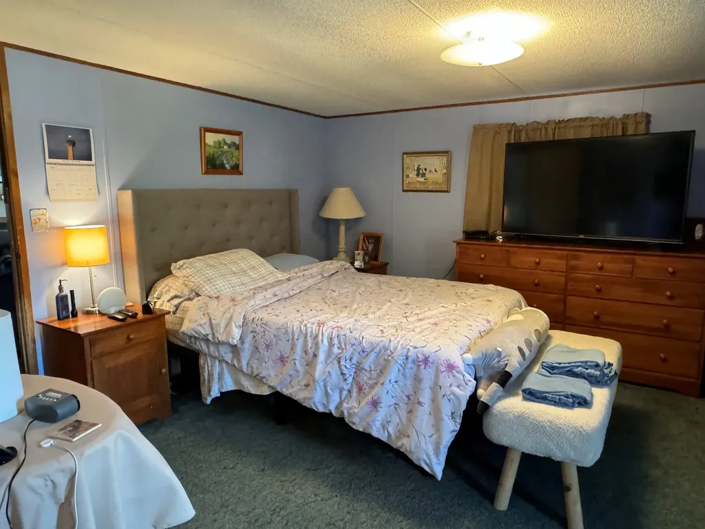 101 Pondview Road Swanzey NH 03446