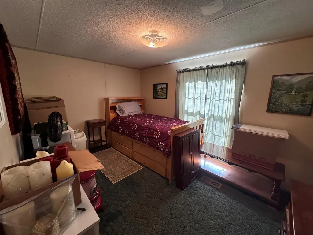 101 Pondview Road Swanzey NH 03446