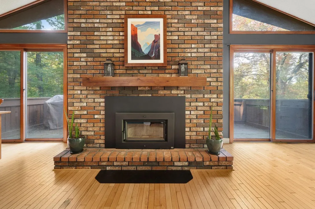 2 Van Ger Drive Bow NH 03304