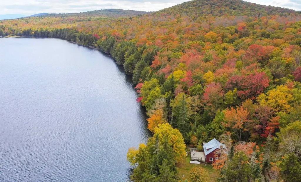 1045 Devils Hill Road Peacham VT 05862