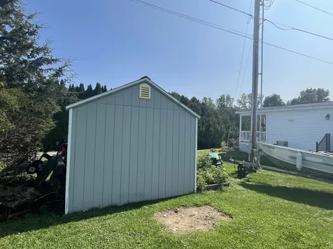 22 Lakeview Road Grand Isle VT 05458