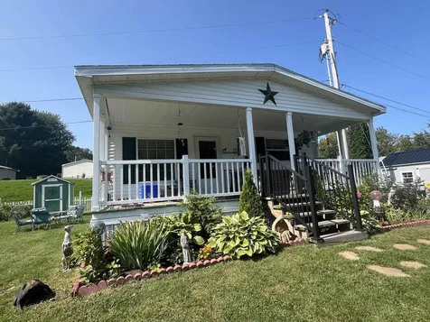 22 Lakeview Road Grand Isle VT 05458