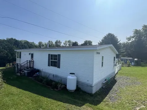 22 Lakeview Road Grand Isle VT 05458