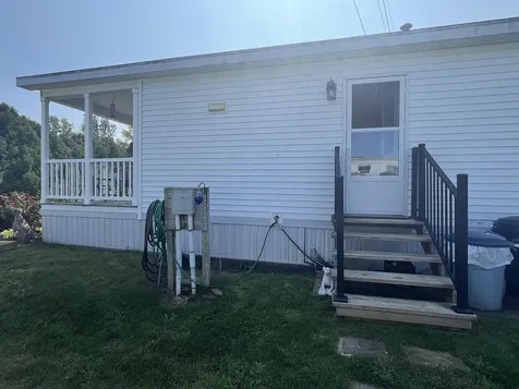 22 Lakeview Road Grand Isle VT 05458