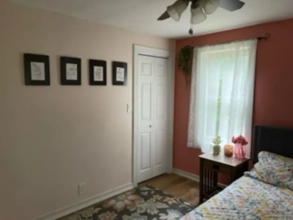 23 Elizabeth Road Sandown NH 03873