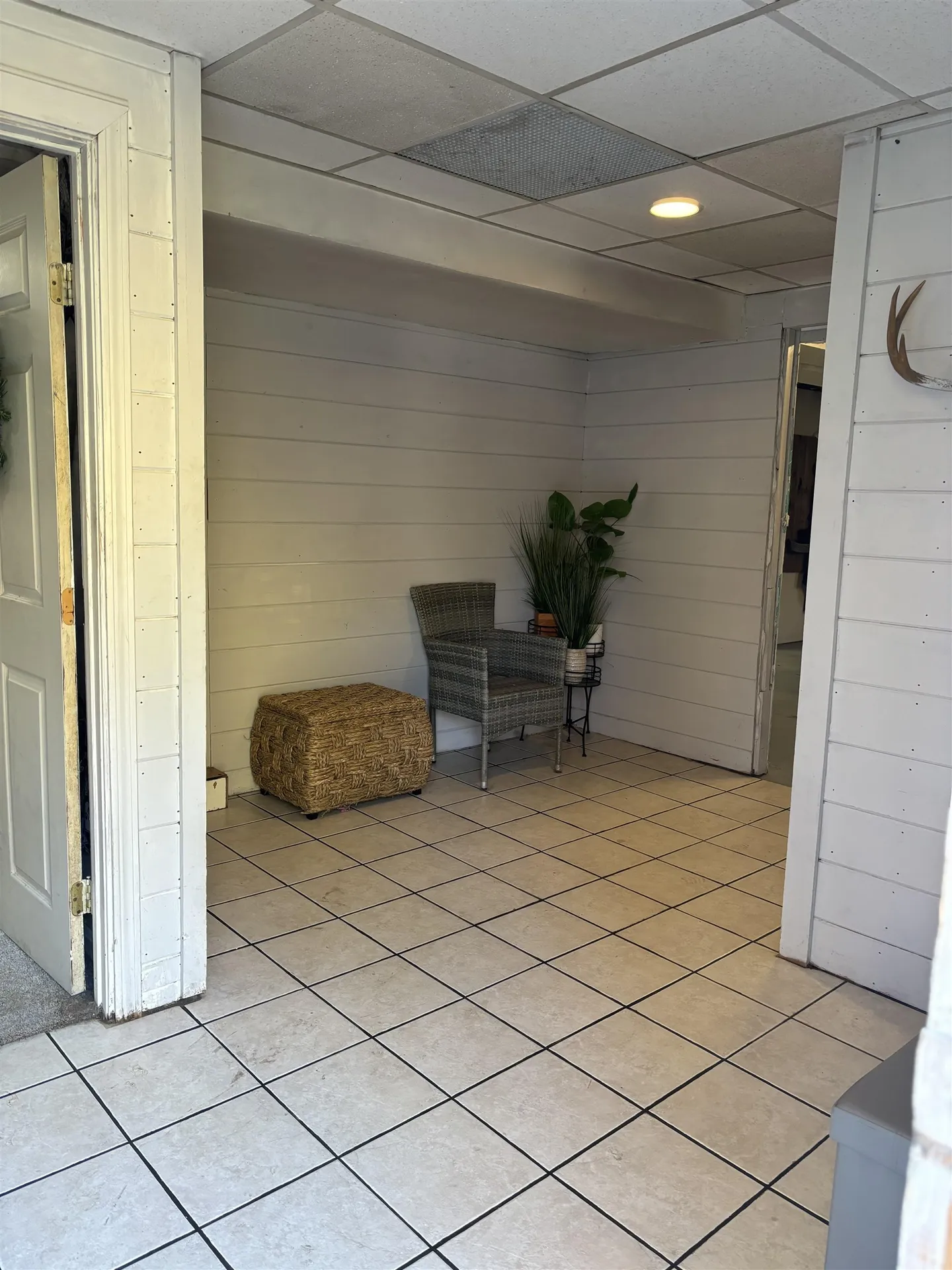 23 Elizabeth Road Sandown NH 03873