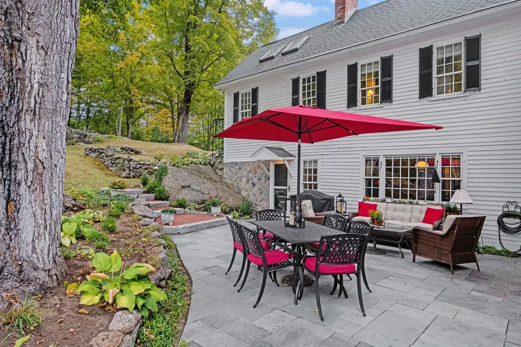 160 Waterloo Street Warner NH 03278