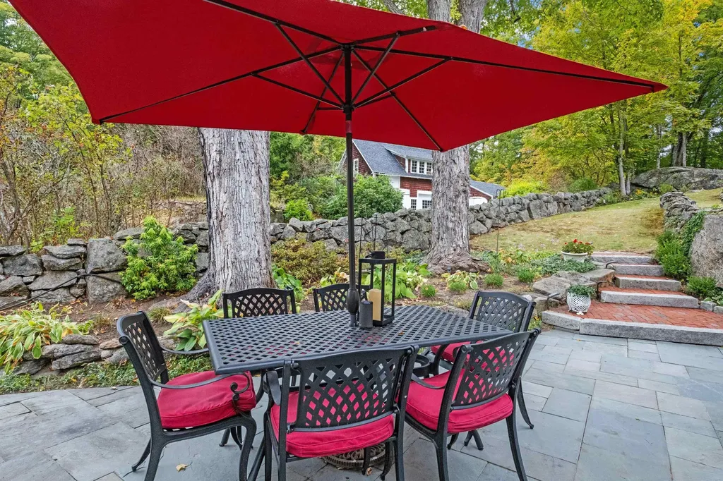 160 Waterloo Street Warner NH 03278