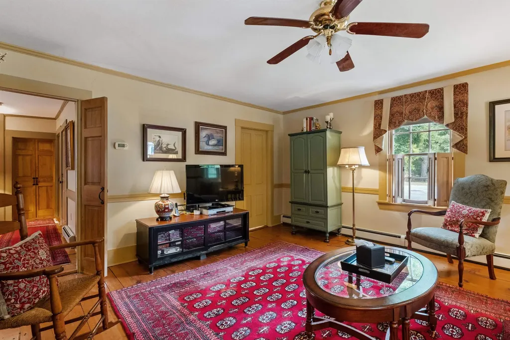 160 Waterloo Street Warner NH 03278