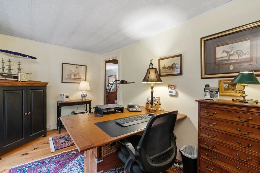 160 Waterloo Street Warner NH 03278