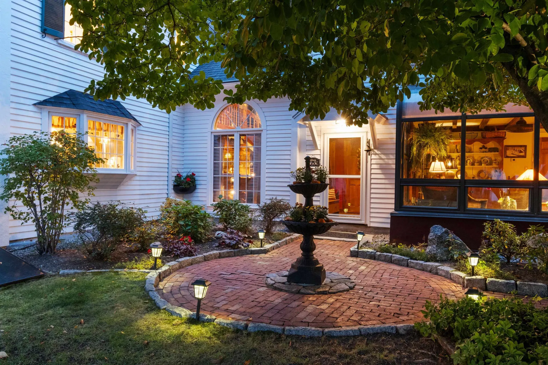 160 Waterloo Street Warner NH 03278