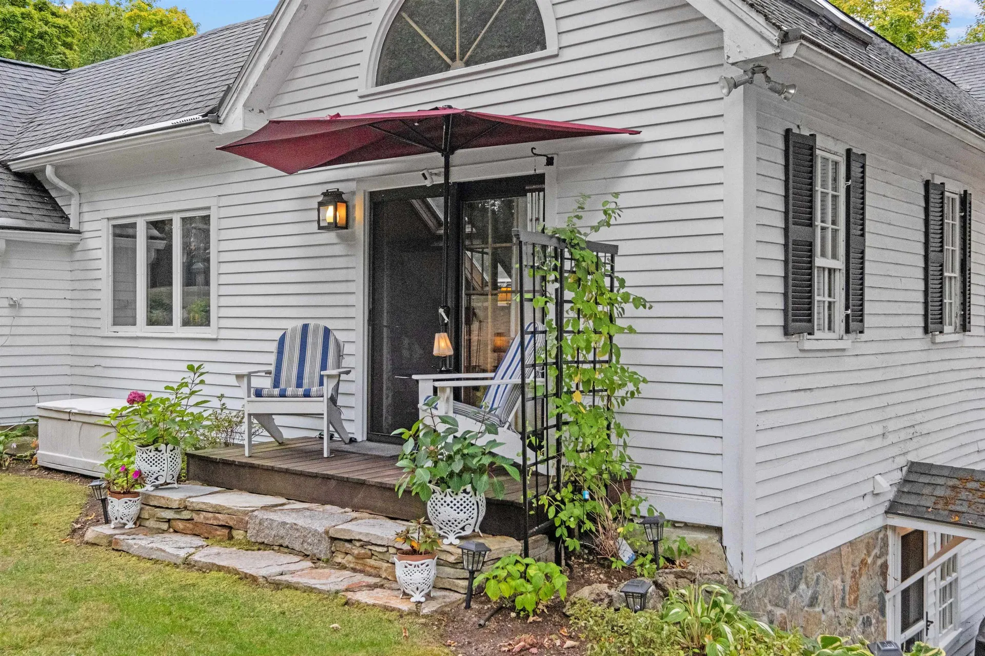 160 Waterloo Street Warner NH 03278