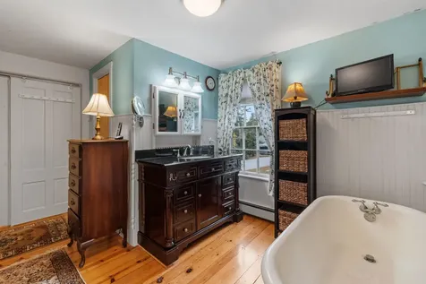 160 Waterloo Street Warner NH 03278