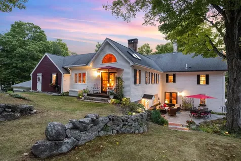 160 Waterloo Street Warner NH 03278